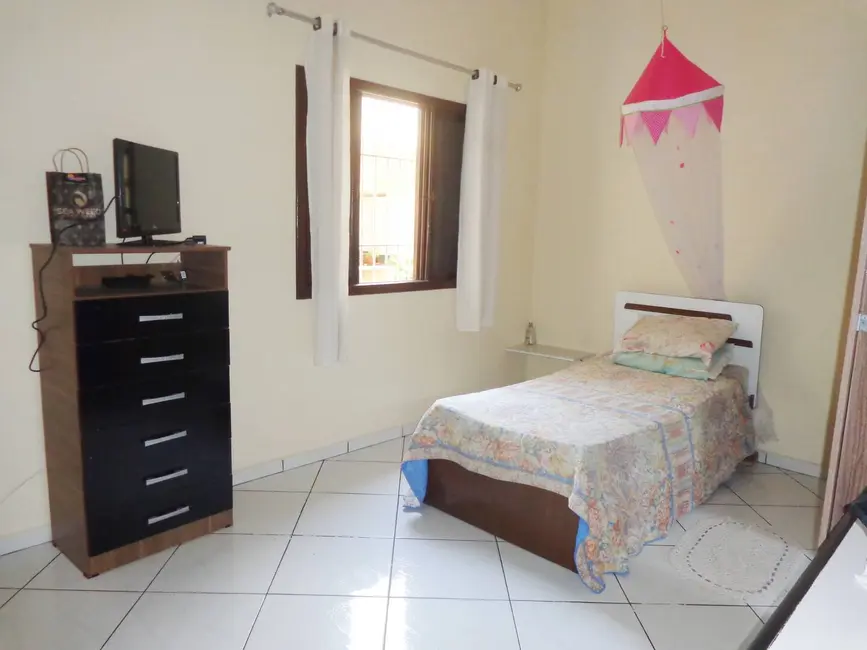 Casa com 2 quartos à venda, 168m2 em Peruibe - SP - imagem 3 Foto 3 de Casa com 2 quartos à venda, 168m2 em Peruibe - SP