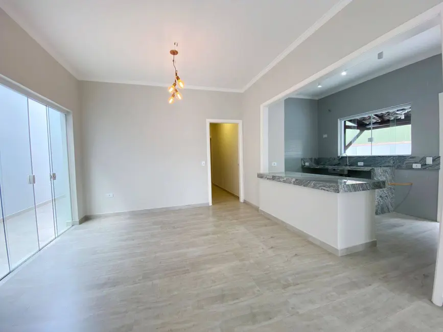 Foto 5 de Casa com 3 quartos à venda, 250m2 em Peruibe - SP