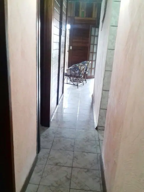 Casa com 3 quartos à venda, 250m2 em Peruibe - SP - imagem 8 Foto 8 de Casa com 3 quartos à venda, 250m2 em Peruibe - SP