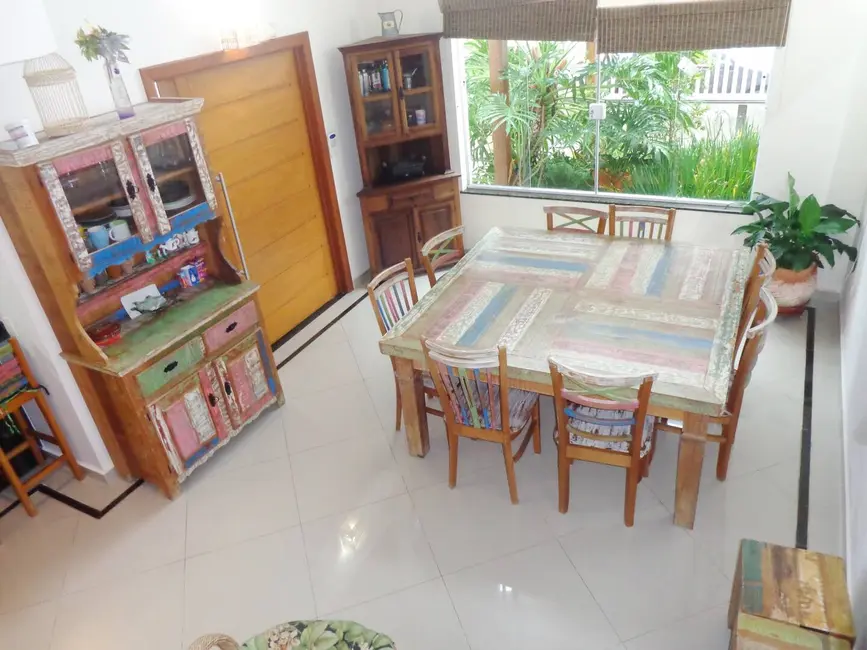 Foto 3 de Casa com 4 quartos à venda, 250m2 em Peruibe - SP