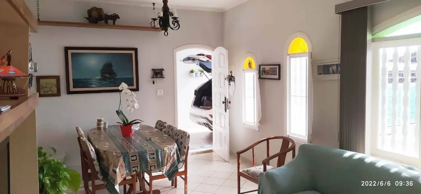 Casa com 3 quartos à venda, 250m2 em Peruibe - SP - imagem 6 Foto 6 de Casa com 3 quartos à venda, 250m2 em Peruibe - SP