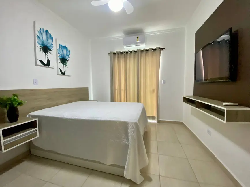 Casa com 4 quartos à venda em Peruibe - SP - imagem 7 Foto 7 de Casa com 4 quartos à venda em Peruibe - SP