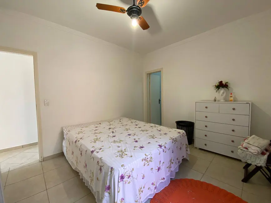 Casa com 3 quartos à venda, 576m2 em Peruibe - SP - imagem 6 Foto 6 de Casa com 3 quartos à venda, 576m2 em Peruibe - SP