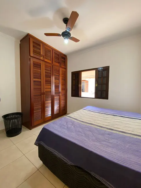 Casa com 3 quartos à venda, 576m2 em Peruibe - SP - imagem 7 Foto 7 de Casa com 3 quartos à venda, 576m2 em Peruibe - SP