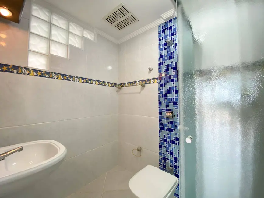 Foto 9 de Casa com 3 quartos à venda, 130m2 em Peruibe - SP