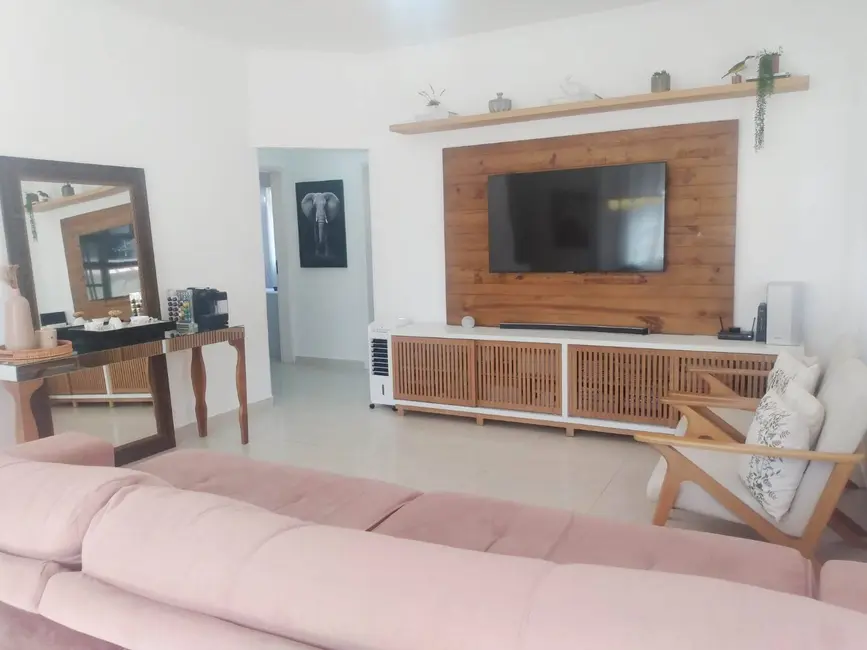 Casa com 3 quartos à venda, 313m2 em Peruibe - SP - imagem 4 Foto 4 de Casa com 3 quartos à venda, 313m2 em Peruibe - SP