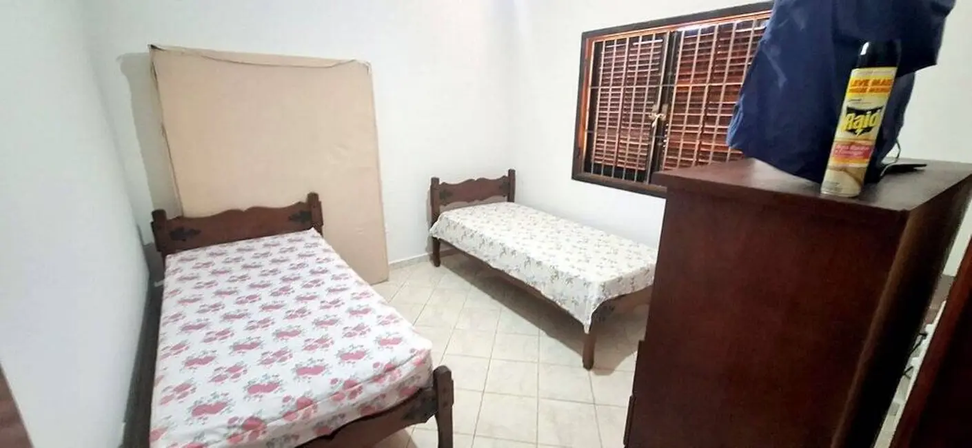 Casa com 3 quartos à venda, 250m2 em Peruibe - SP - imagem 4 Foto 4 de Casa com 3 quartos à venda, 250m2 em Peruibe - SP