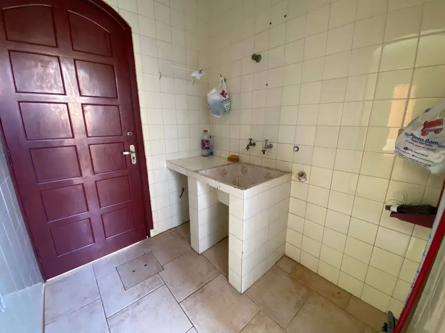Casa com 3 quartos à venda, 250m2 em Peruibe - SP - imagem 9 Foto 9 de Casa com 3 quartos à venda, 250m2 em Peruibe - SP