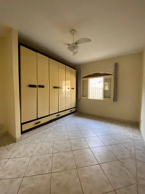 Casa com 3 quartos à venda, 250m2 em Peruibe - SP - imagem 7 Foto 7 de Casa com 3 quartos à venda, 250m2 em Peruibe - SP