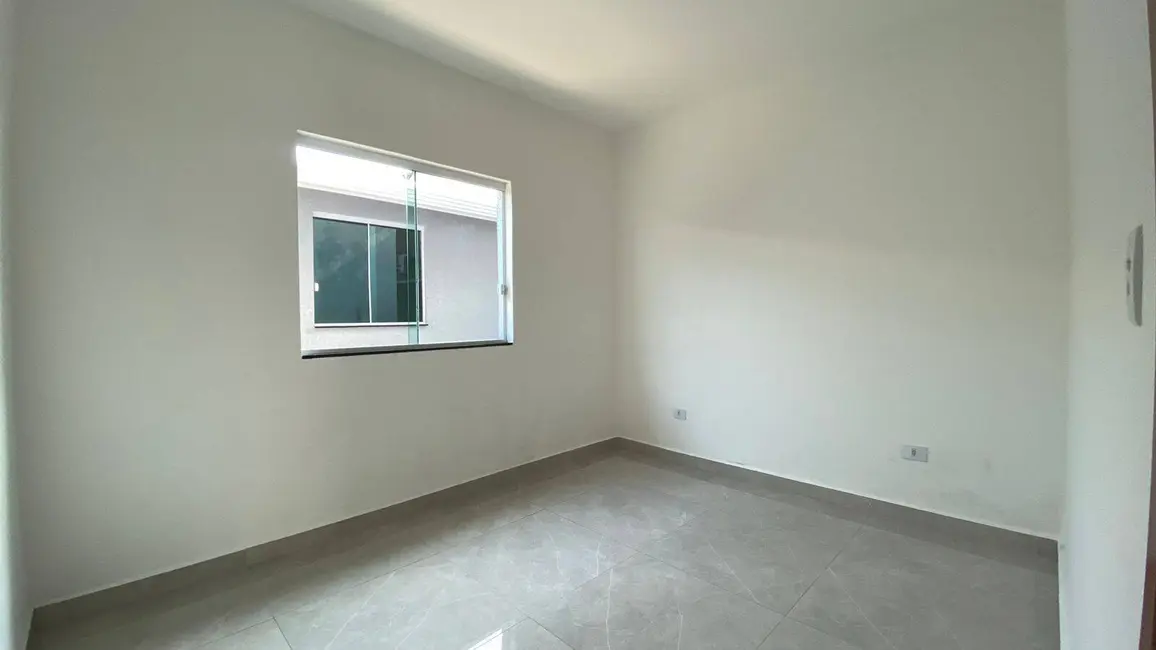 Casa com 3 quartos à venda, 250m2 em Peruibe - SP - imagem 6 Foto 6 de Casa com 3 quartos à venda, 250m2 em Peruibe - SP
