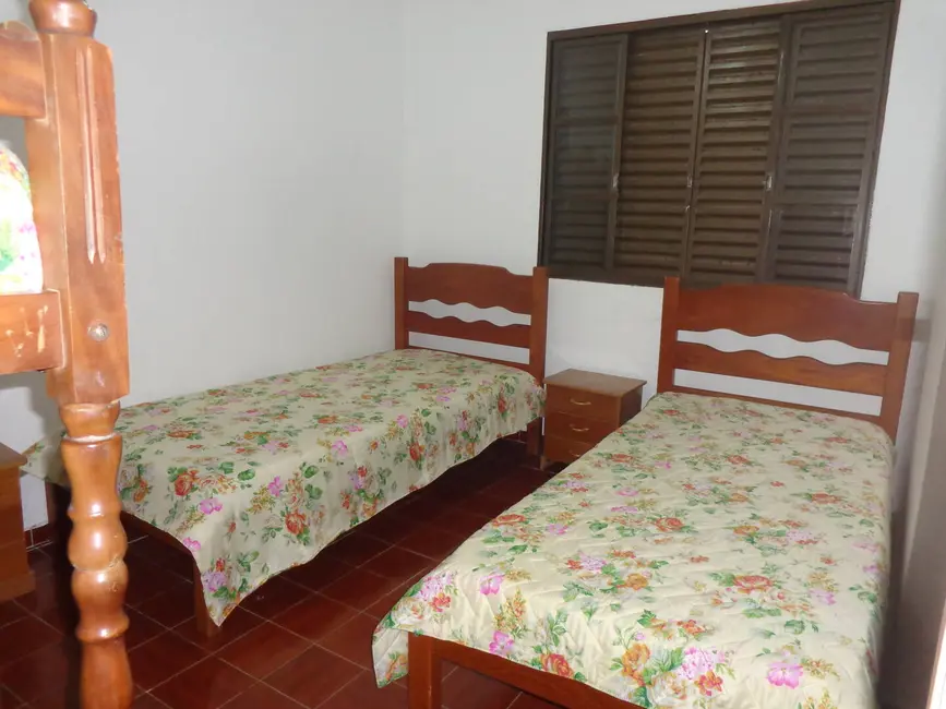 Foto 9 de Casa com 3 quartos à venda e para alugar, 265m2 em Peruibe - SP