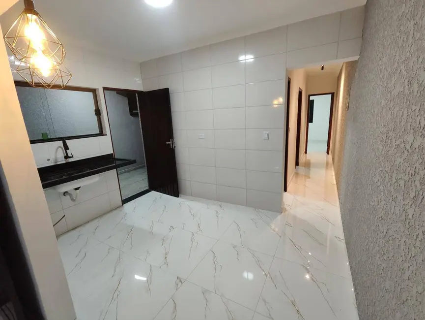 Casa com 2 quartos à venda, 180m2 em Peruibe - SP - imagem 8 Foto 8 de Casa com 2 quartos à venda, 180m2 em Peruibe - SP