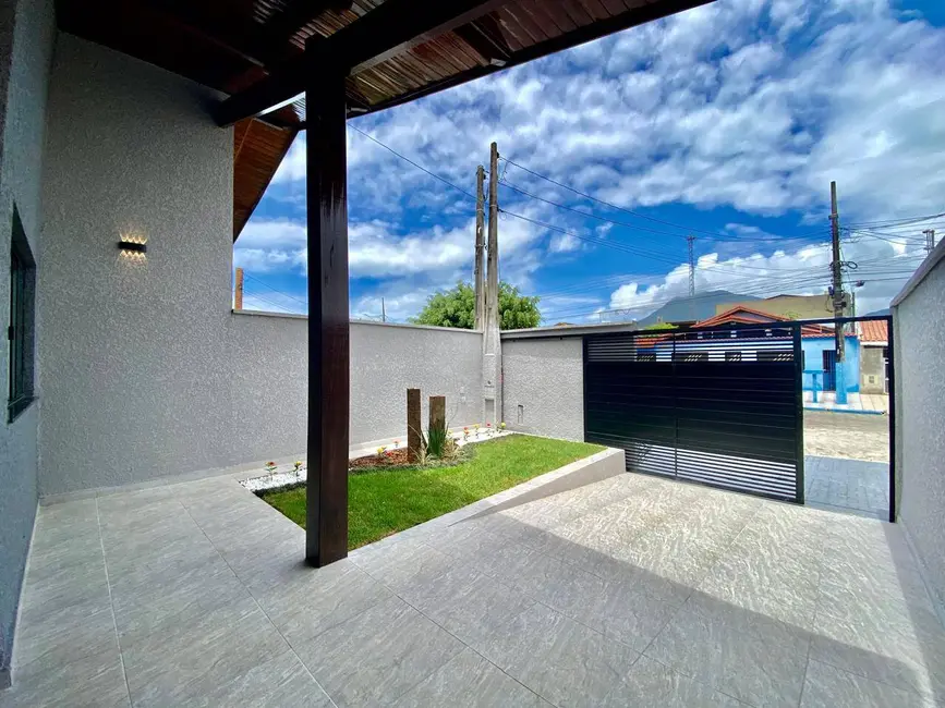 Casa com 2 quartos à venda, 180m2 em Peruibe - SP - imagem 3 Foto 3 de Casa com 2 quartos à venda, 180m2 em Peruibe - SP