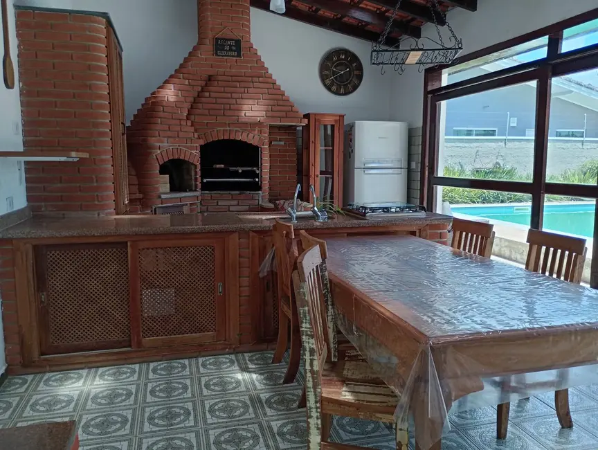 Casa com 5 quartos à venda, 520m2 em Peruibe - SP - imagem 9 Foto 9 de Casa com 5 quartos à venda, 520m2 em Peruibe - SP