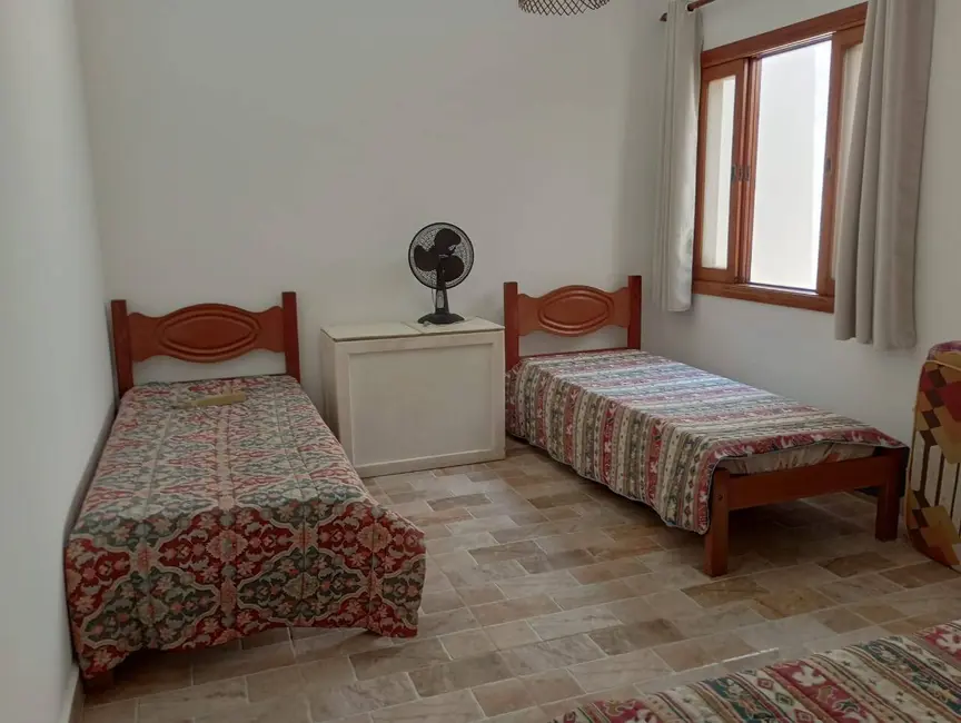 Foto 8 de Casa com 3 quartos à venda, 250m2 em Peruibe - SP