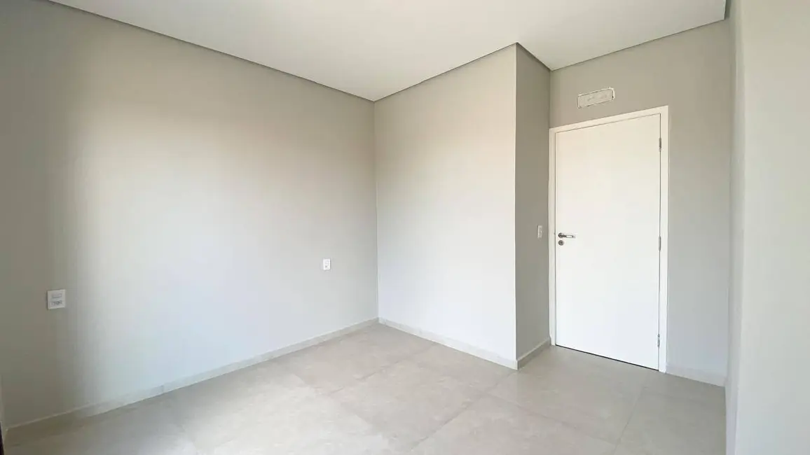 Foto 9 de Casa com 3 quartos à venda, 162m2 em Peruibe - SP