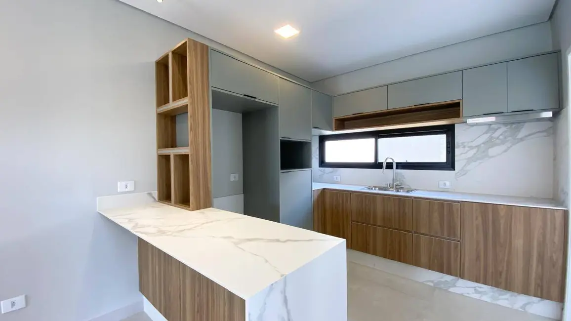 Foto 4 de Casa com 3 quartos à venda, 162m2 em Peruibe - SP