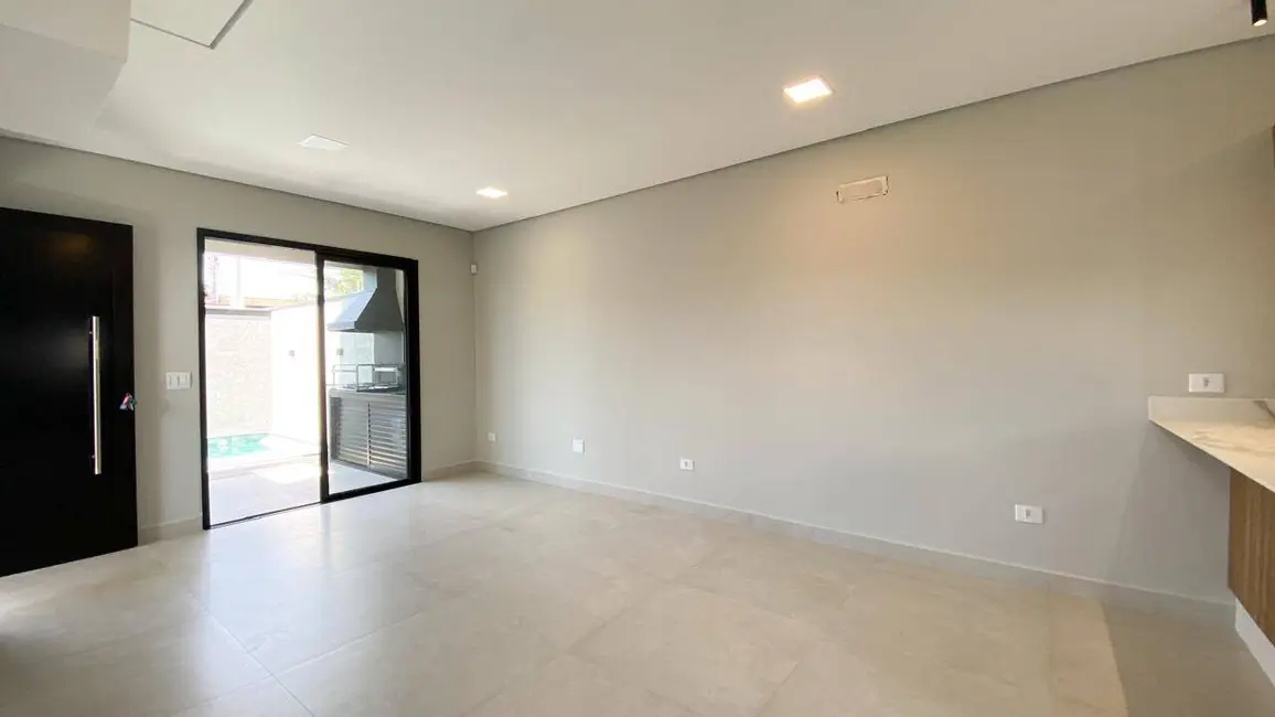 Foto 3 de Casa com 3 quartos à venda, 162m2 em Peruibe - SP