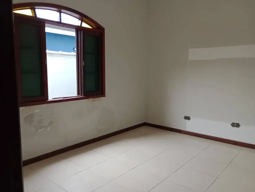 Casa com 3 quartos à venda, 250m2 em Peruibe - SP - imagem 7 Foto 7 de Casa com 3 quartos à venda, 250m2 em Peruibe - SP