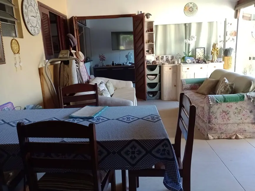 Casa com 2 quartos à venda, 264m2 em Peruibe - SP - imagem 3 Foto 3 de Casa com 2 quartos à venda, 264m2 em Peruibe - SP