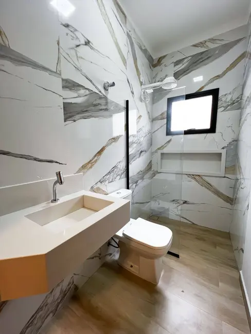 Casa com 3 quartos à venda em Peruibe - SP - imagem 9 Foto 9 de Casa com 3 quartos à venda em Peruibe - SP