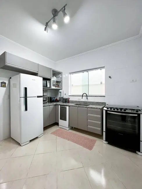 Casa com 3 quartos à venda, 287m2 em Peruibe - SP - imagem 6 Foto 6 de Casa com 3 quartos à venda, 287m2 em Peruibe - SP