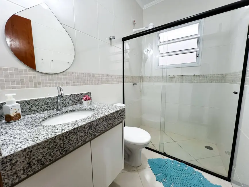 Casa com 3 quartos à venda, 287m2 em Peruibe - SP - imagem 9 Foto 9 de Casa com 3 quartos à venda, 287m2 em Peruibe - SP