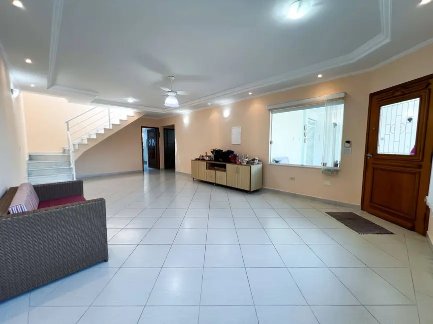 Foto 3 de Casa com 4 quartos à venda, 250m2 em Peruibe - SP