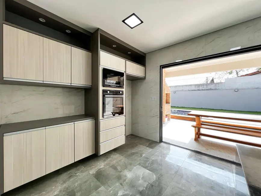 Casa com 3 quartos à venda, 354m2 em Peruibe - SP - imagem 5 Foto 5 de Casa com 3 quartos à venda, 354m2 em Peruibe - SP