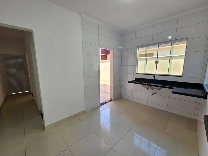 Casa com 2 quartos à venda, 180m2 em Peruibe - SP - imagem 5 Foto 5 de Casa com 2 quartos à venda, 180m2 em Peruibe - SP