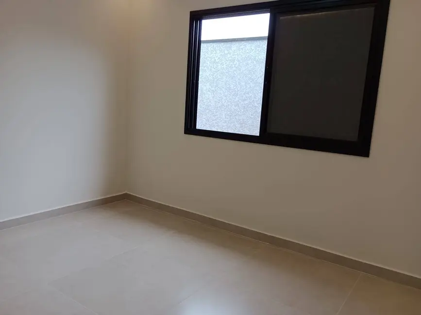 Casa com 2 quartos à venda, 155m2 em Peruibe - SP - imagem 8 Foto 8 de Casa com 2 quartos à venda, 155m2 em Peruibe - SP
