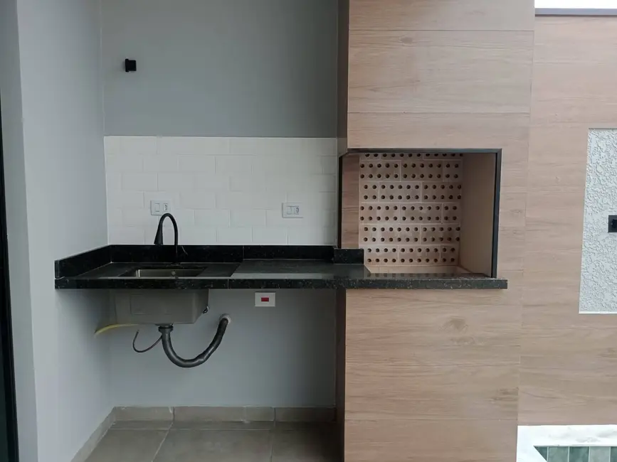 Casa com 2 quartos à venda, 155m2 em Peruibe - SP - imagem 4 Foto 4 de Casa com 2 quartos à venda, 155m2 em Peruibe - SP