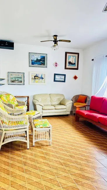 Foto 4 de Casa com 5 quartos à venda em Peruibe - SP