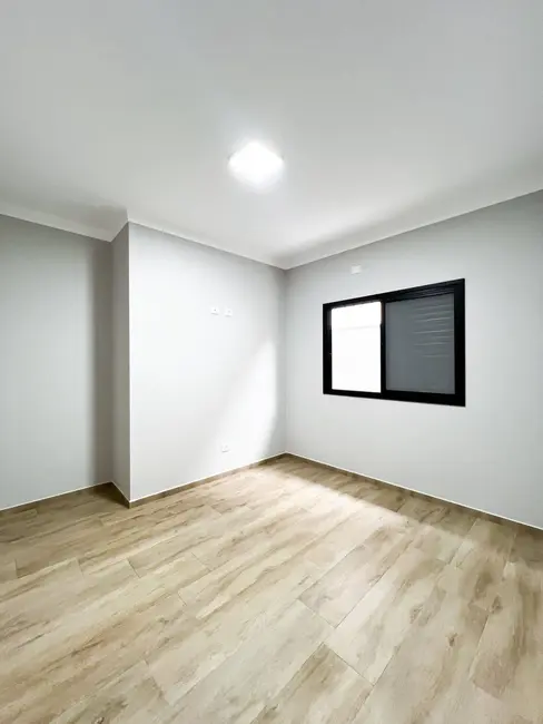 Foto 6 de Casa com 3 quartos à venda, 250m2 em Peruibe - SP