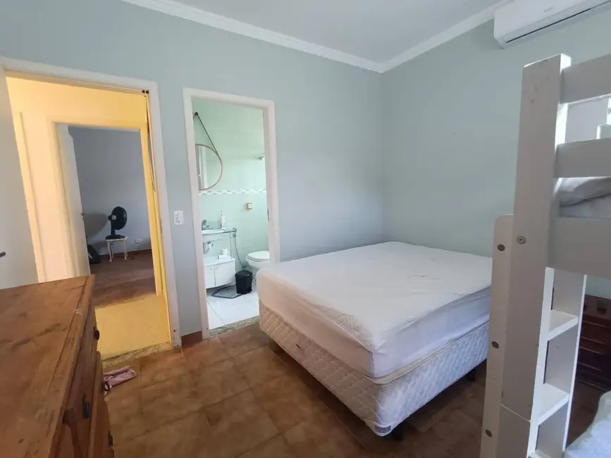 Foto 9 de Casa com 3 quartos à venda, 275m2 em Peruibe - SP