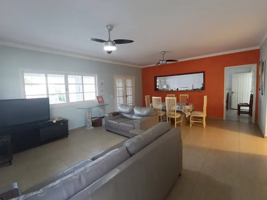 Foto 4 de Casa com 3 quartos à venda, 275m2 em Peruibe - SP