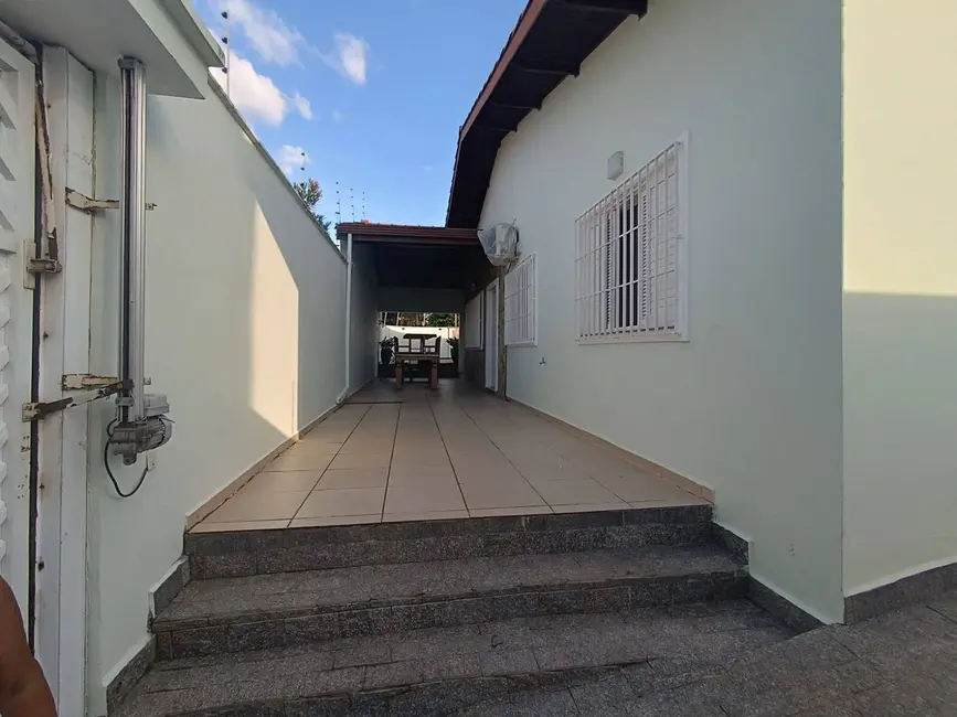 Foto 3 de Casa com 3 quartos à venda, 275m2 em Peruibe - SP