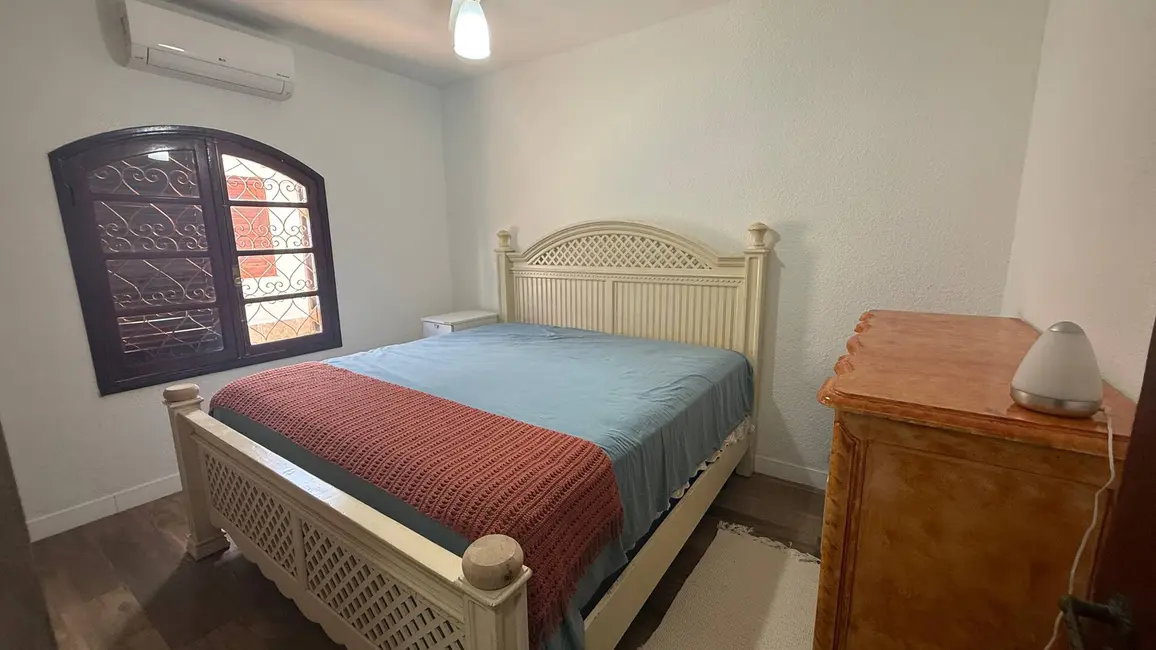 Foto 5 de Casa com 3 quartos à venda, 250m2 em Peruibe - SP