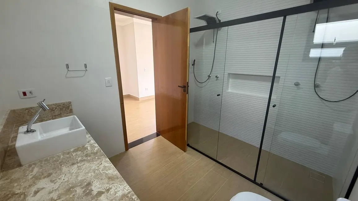 Foto 7 de Casa com 4 quartos à venda, 290m2 em Peruibe - SP