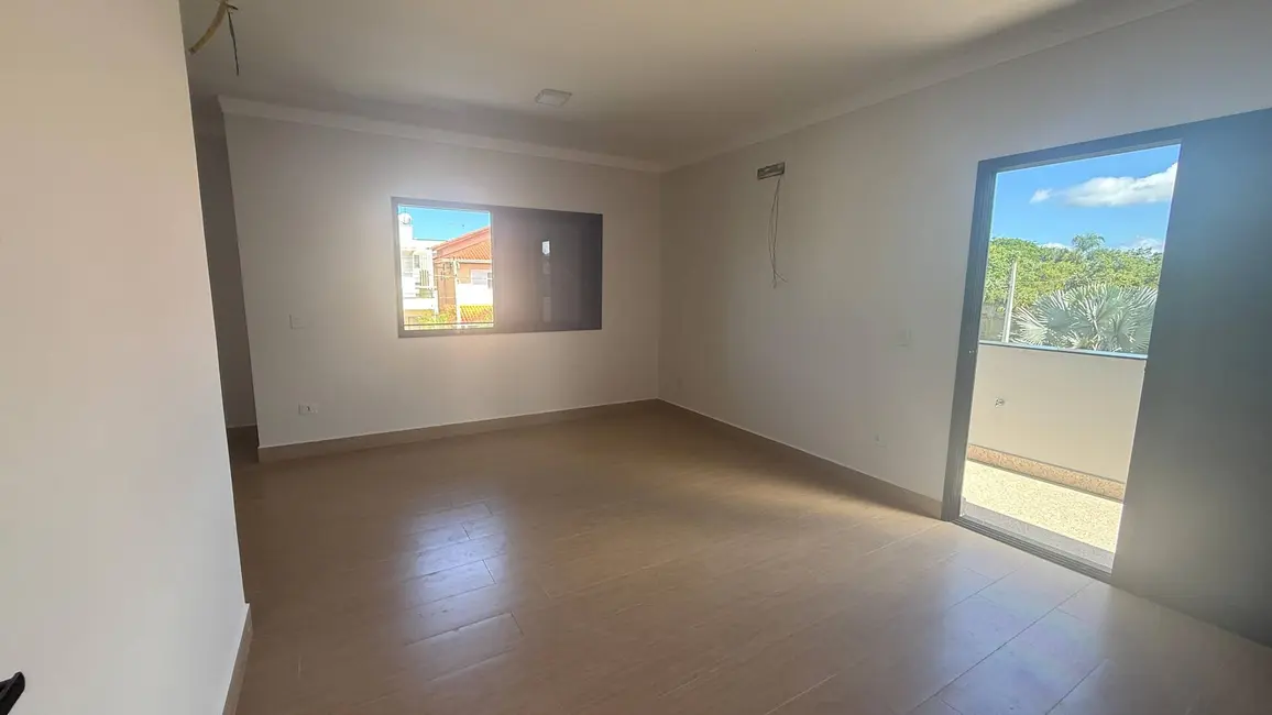Foto 8 de Casa com 4 quartos à venda, 290m2 em Peruibe - SP