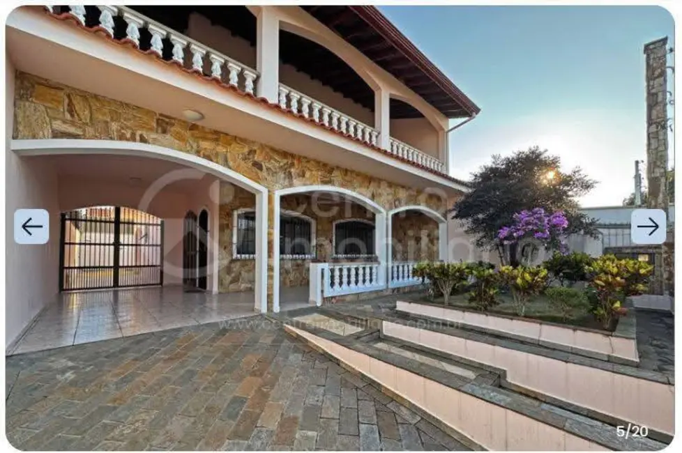 Foto 1 de Casa com 2 quartos à venda, 250m2 em Peruibe - SP