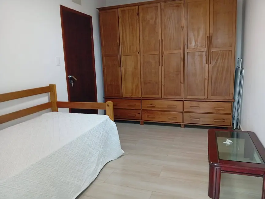 Foto 7 de Apartamento com 3 quartos à venda, 131m2 em Peruibe - SP