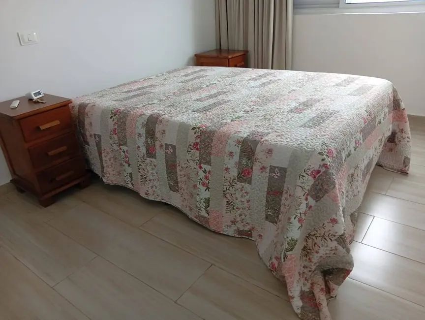 Foto 8 de Apartamento com 3 quartos à venda, 131m2 em Peruibe - SP
