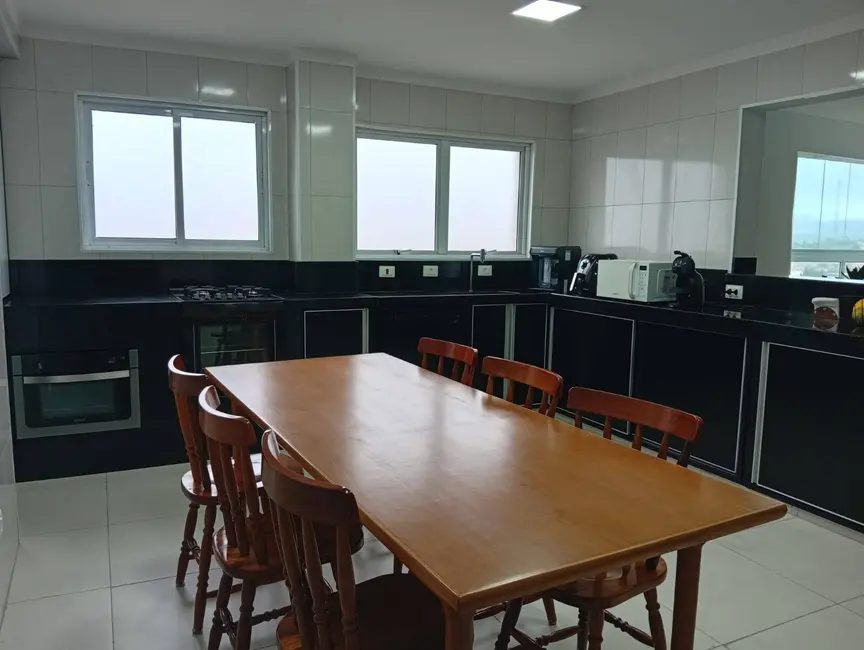 Foto 5 de Apartamento com 3 quartos à venda, 131m2 em Peruibe - SP
