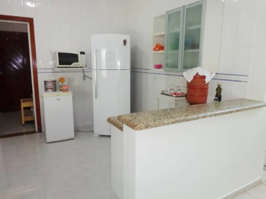 Casa com 4 quartos à venda e para alugar, 363m2 em Peruibe - SP - imagem 5 Foto 5 de Casa com 4 quartos à venda e para alugar, 363m2 em Peruibe - SP