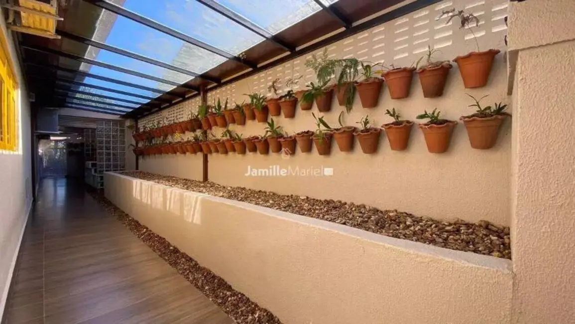 Casa com 5 quartos à venda, 1070m2 em Peruibe - SP - imagem 5 Foto 5 de Casa com 5 quartos à venda, 1070m2 em Peruibe - SP