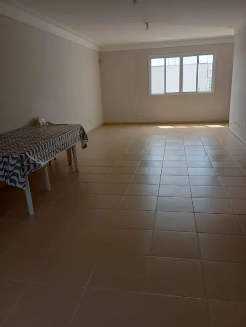 Foto 3 de Casa com 3 quartos à venda, 250m2 em Peruibe - SP