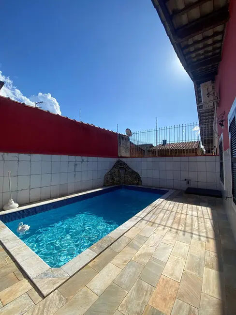 Foto 9 de Casa com 3 quartos à venda em Peruibe - SP