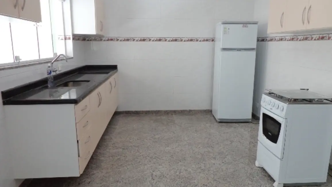 Casa com 3 quartos à venda, 180m2 em Peruibe - SP - imagem 2 Foto 2 de Casa com 3 quartos à venda, 180m2 em Peruibe - SP