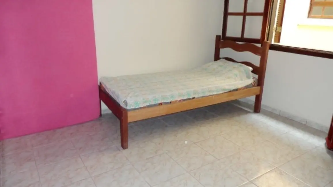 Casa com 3 quartos à venda, 250m2 em Peruibe - SP - imagem 5 Foto 5 de Casa com 3 quartos à venda, 250m2 em Peruibe - SP